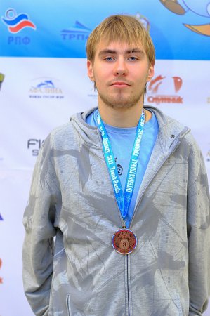     2011 ()
